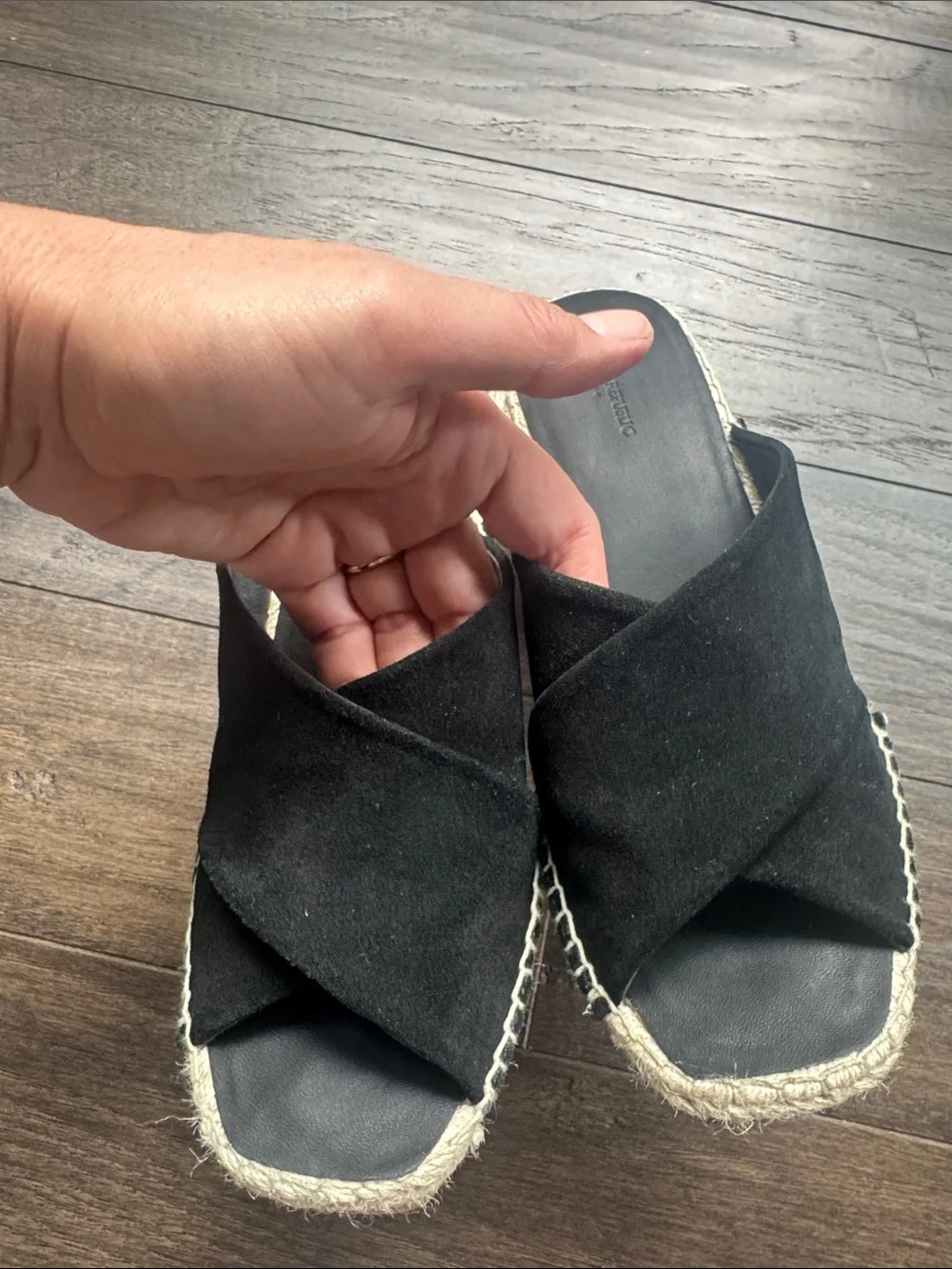 Banana Republic leather Wedge espadrille platforms
